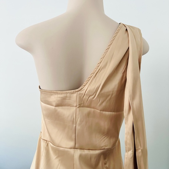 New Champagne one-shoulder maxi dress with sequin accent - Picture 5 of 8